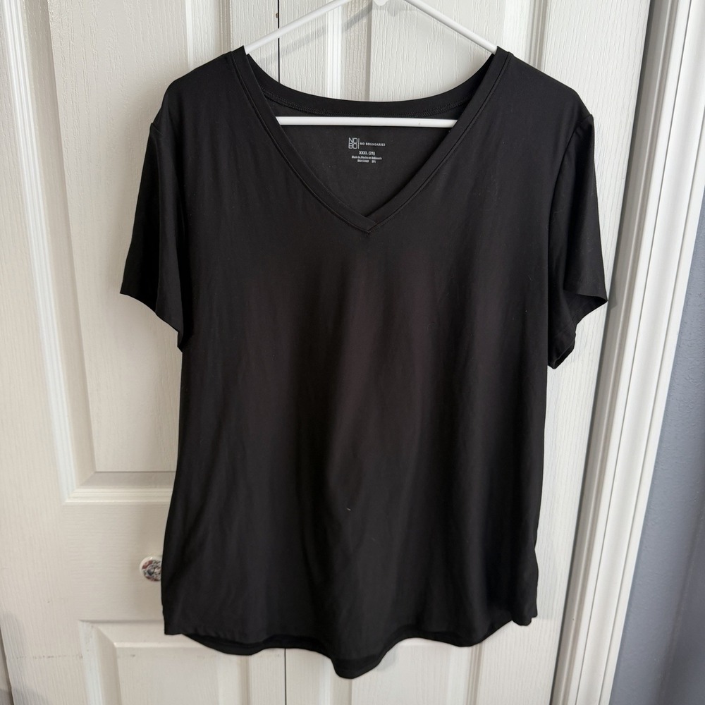 No Boundaries Black V Neck Short Sleeve Juniors Size XXXL 21 Office Travel